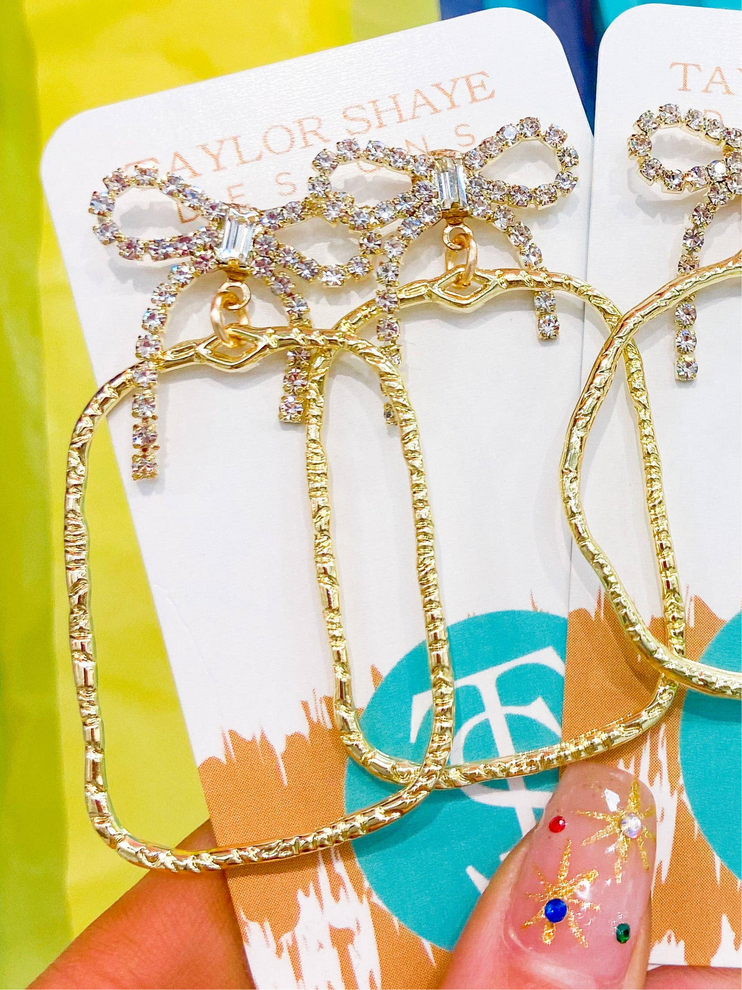 Nina Bow Hoops: Rectangle Hoop