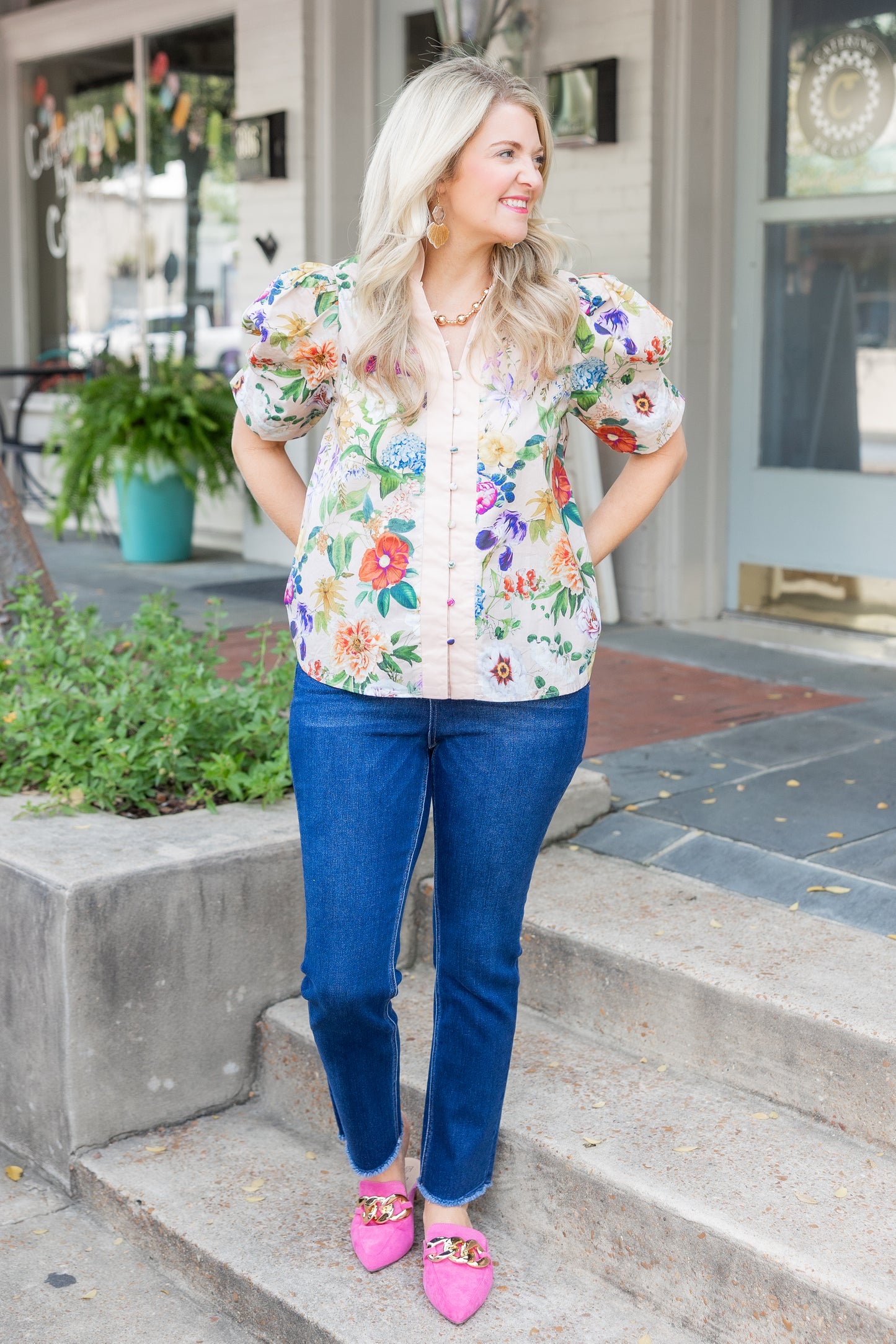 Entro Floral and Creams