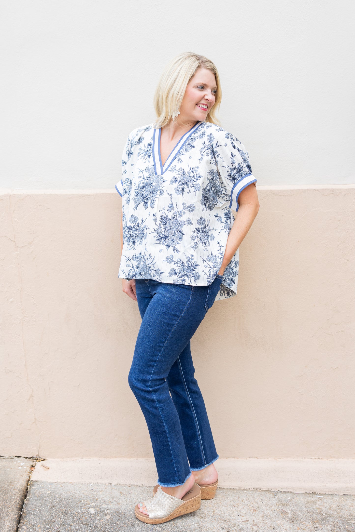 Vervet Leona Straight Leg Jeans