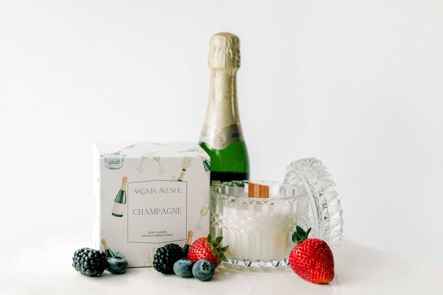 Champagne Candle: 7OZ