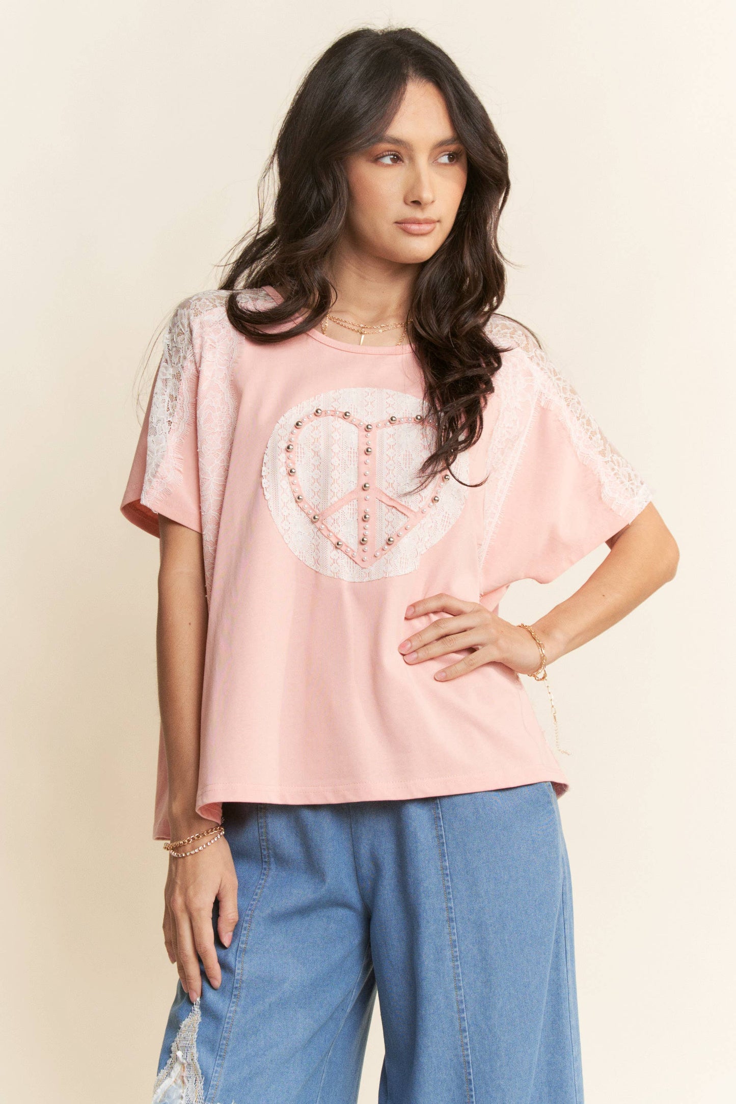 HEART PEACE PATCH LACE PEARL SHORT SLEEVE TOP: Pink / L
