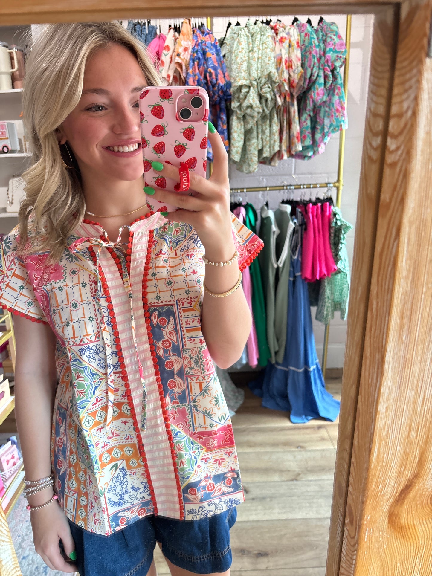 Coral edge top