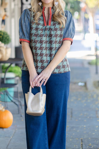 Voy Checkered Textured Top