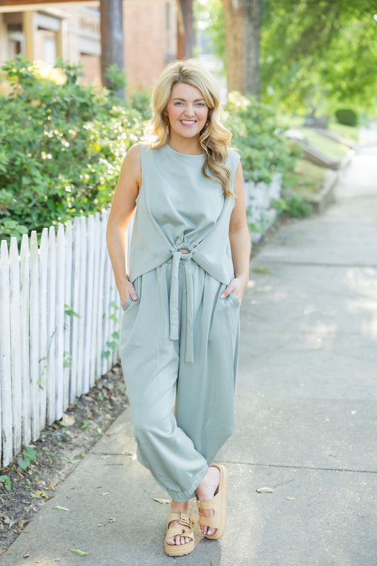 SOLID CREW NECK CINCH TIE TOP WAISTBAND PANTS SET: OLIVE SAGE /