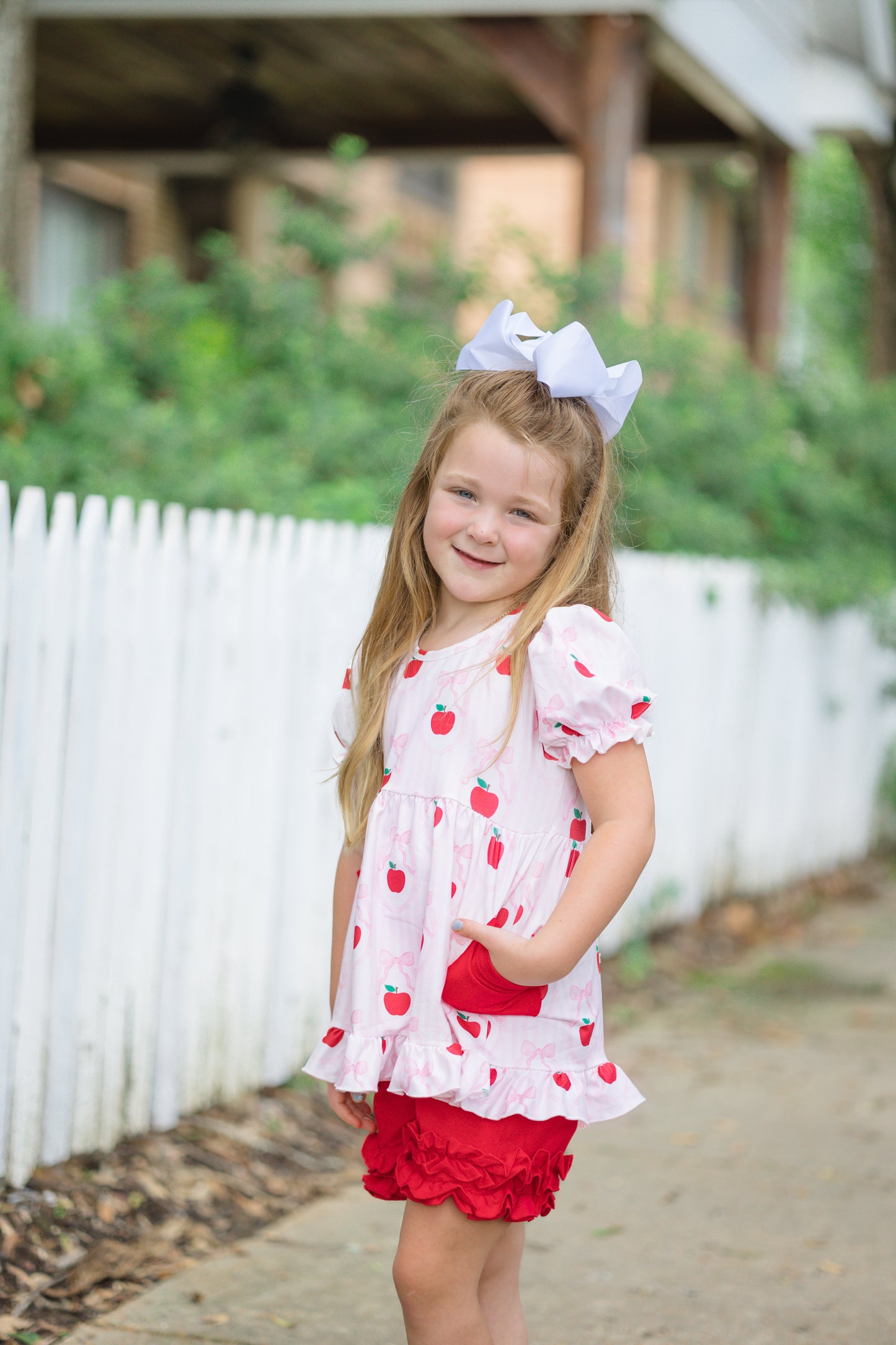 Bow and Apple Short Set