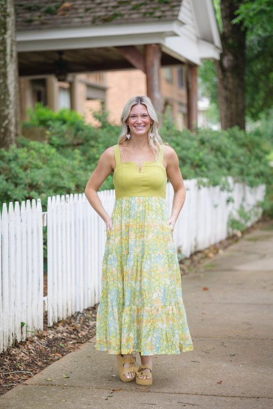 Cutie Cottage Maxi