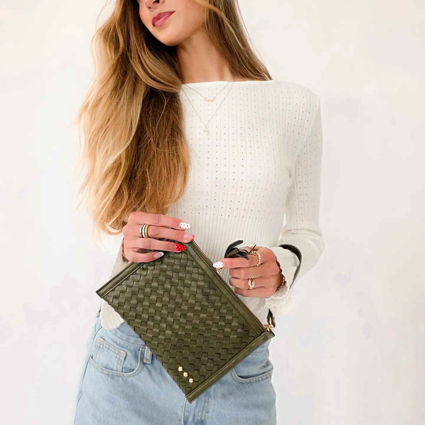 Pretty Simple Veda Woven Crossbody/ Clutch Bag