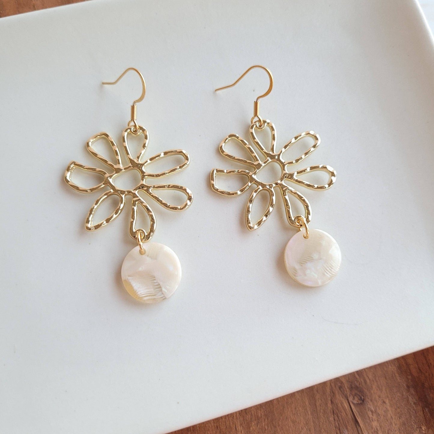 Maisy Earrings - Cream // Spring, Summer, Flower