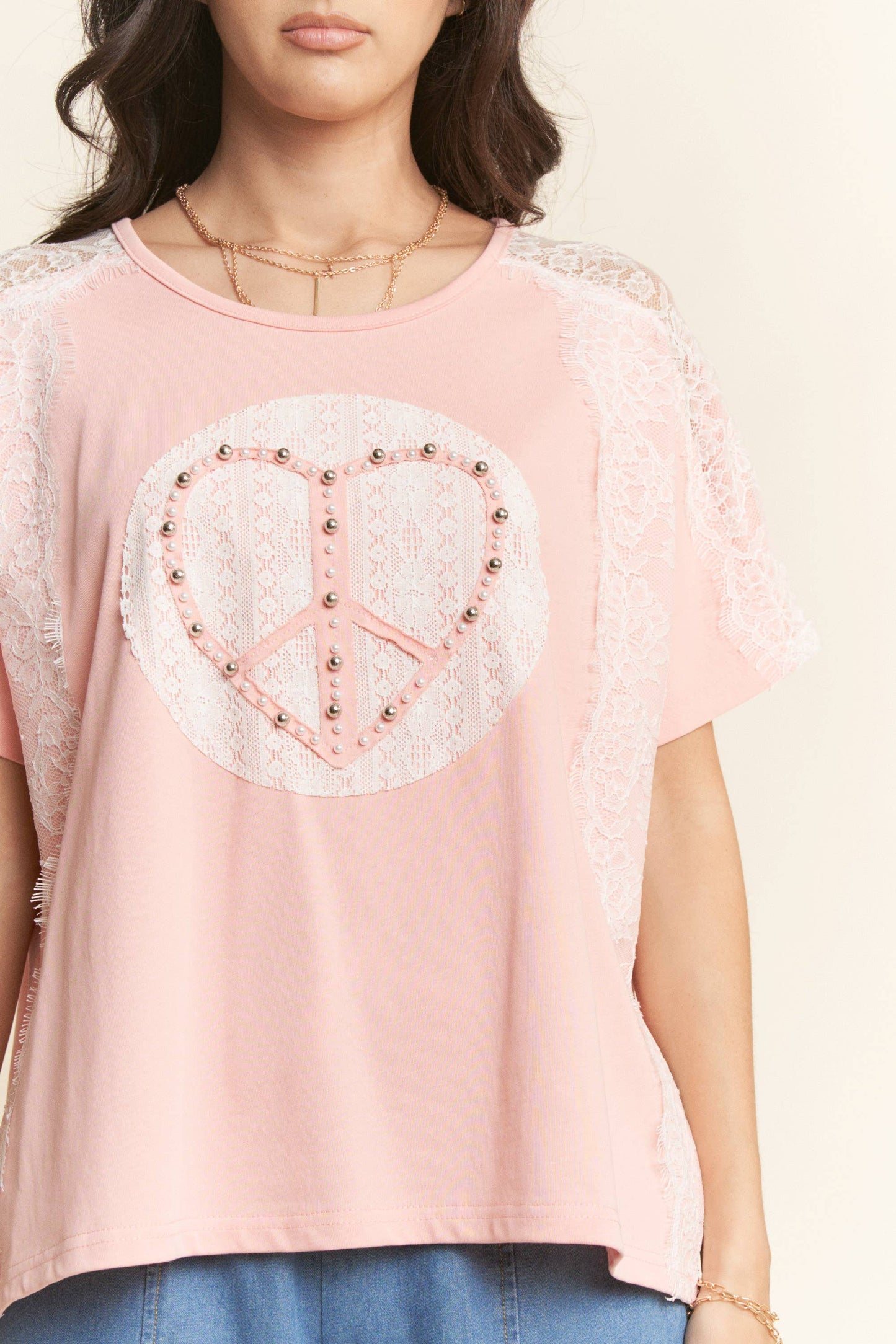HEART PEACE PATCH LACE PEARL SHORT SLEEVE TOP: Pink / L